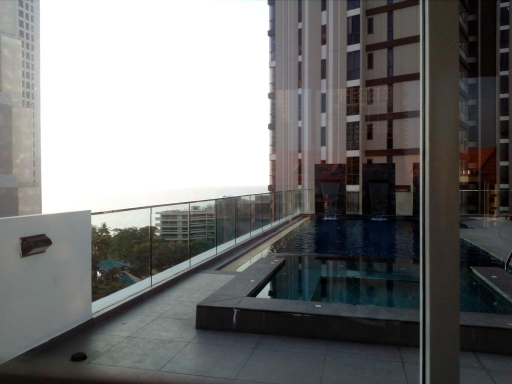 Serenity Wongamat Apartments Pattaya Luaran gambar