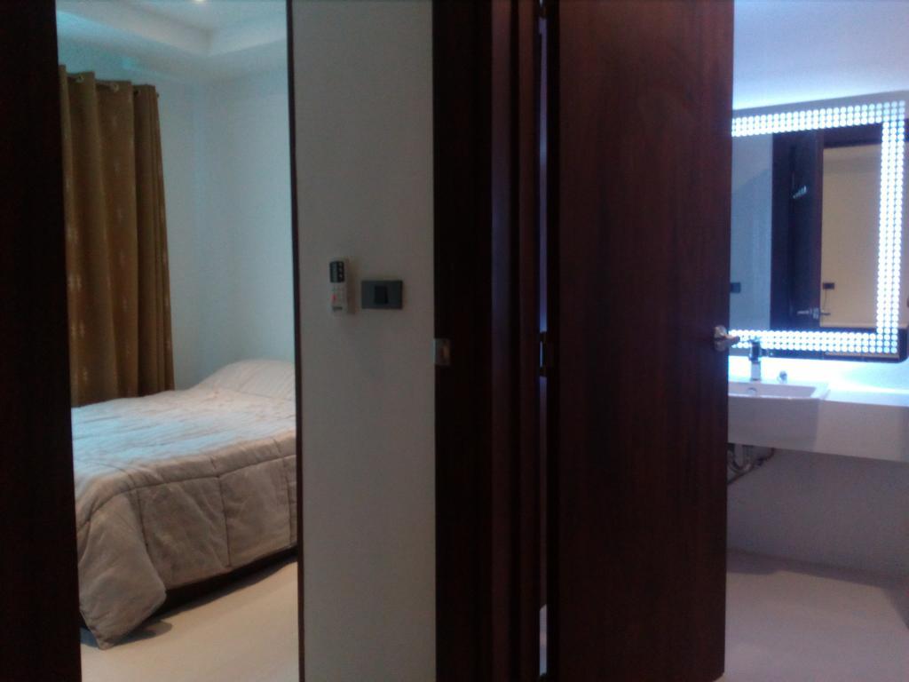 Serenity Wongamat Apartments Pattaya Luaran gambar