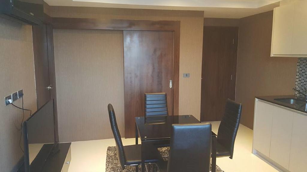 Serenity Wongamat Apartments Pattaya Luaran gambar